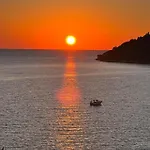 Panoramic Malis