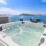 Panoramic Malis *