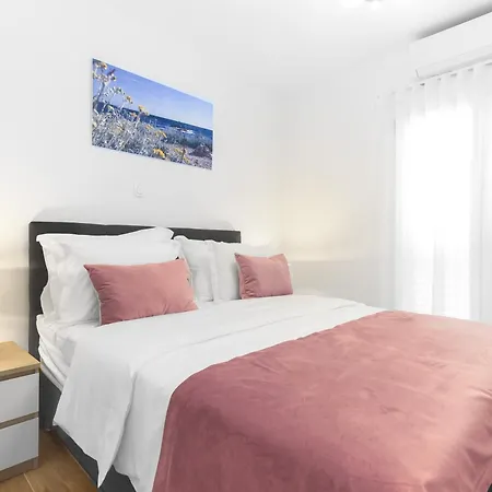 דירה Panoramic Malis Ražanj