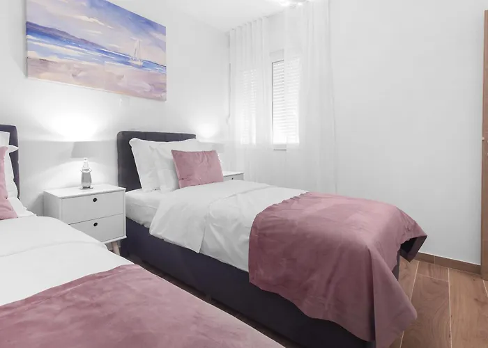 شقة Panoramic Malis *